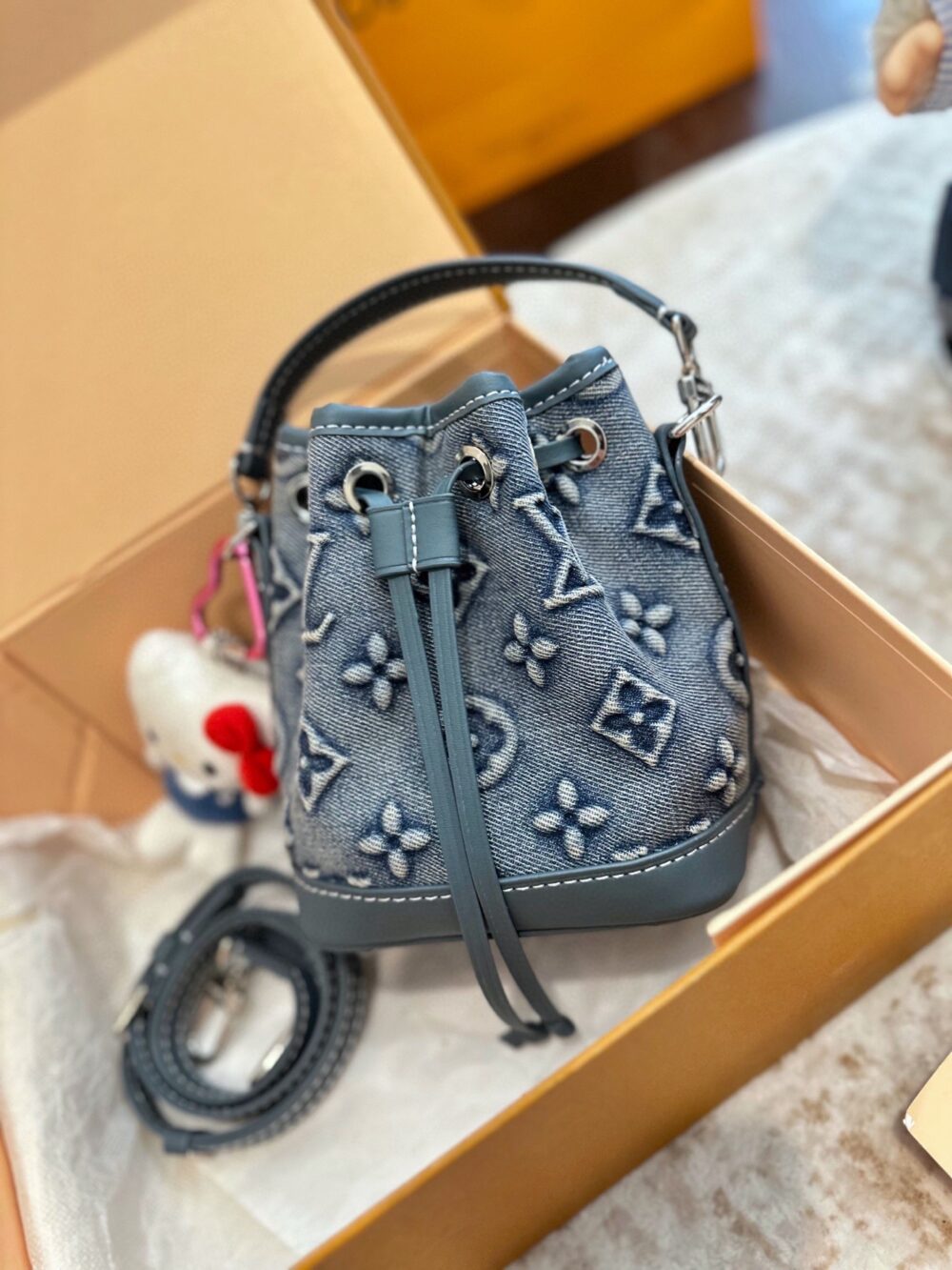 ルイ ヴィトン ( Louis Vuitton)デニム バケツ 型 バッグ 小さめ 13x16x10cm