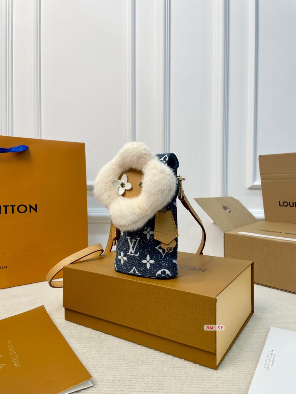 ルイ ヴィトン ( Louis Vuitton)デニム 斜 めがけ バッグ 10x5x16.5cm