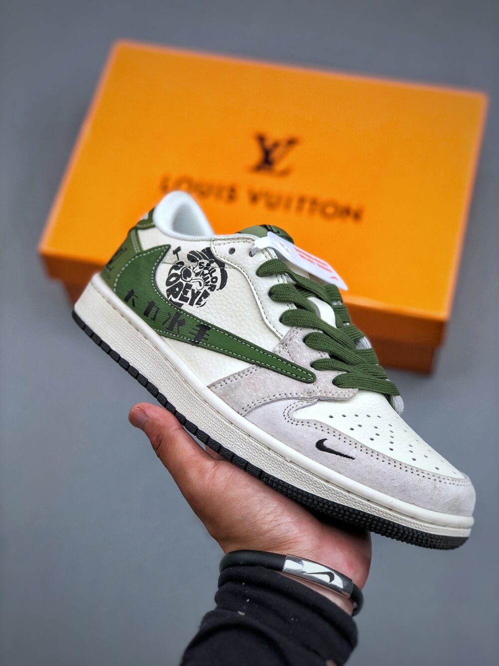 Nike Air Jordan 1 x Travis Scott AJ1 x LV