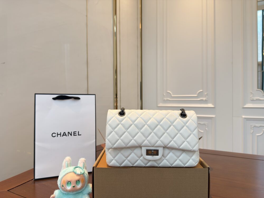 シャネル(Chanel) 2.55CF チェーン バッグ 25x15cm