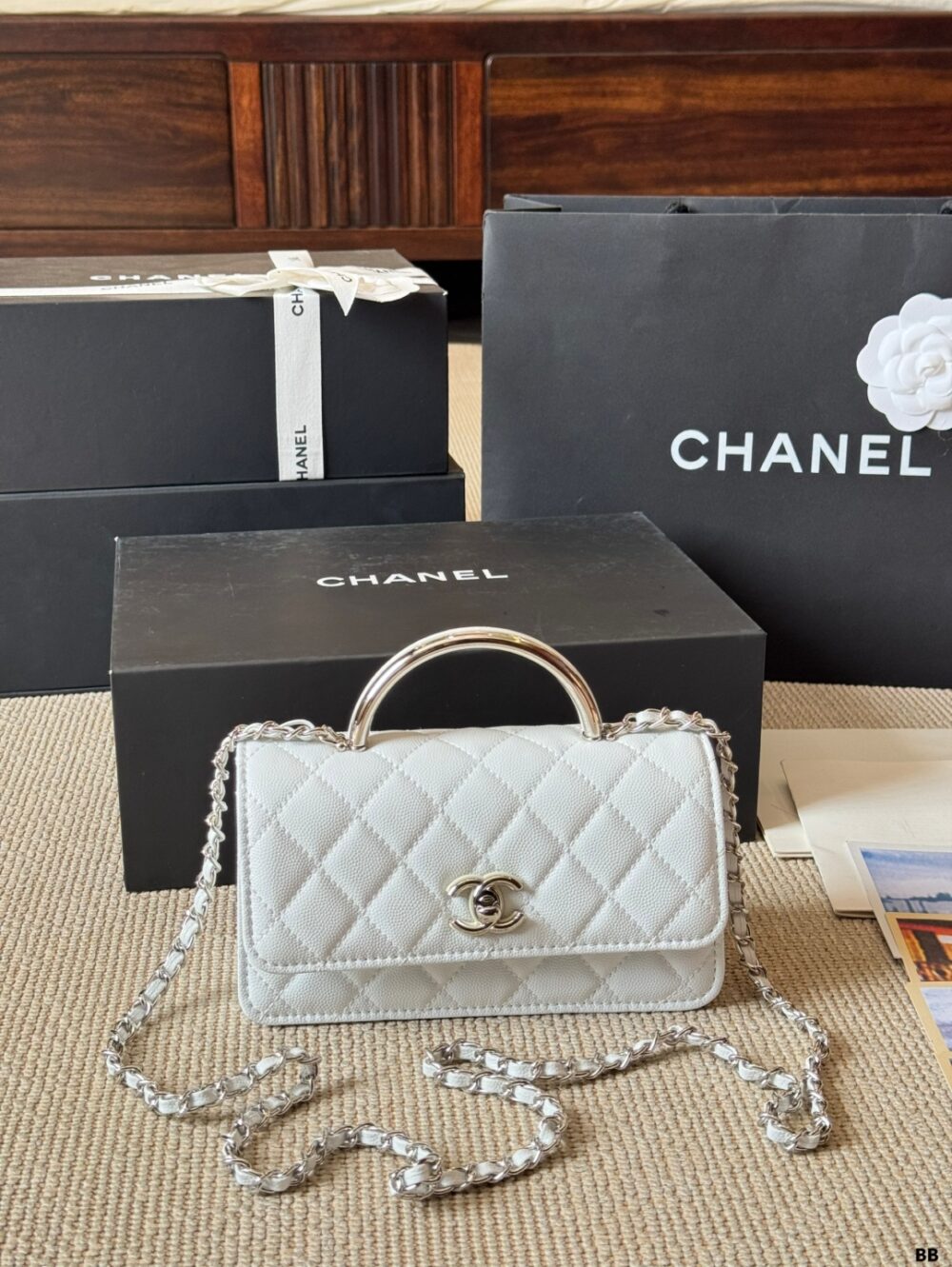 シャネル(Chanel) 新作 25P バッグ 19x12cm