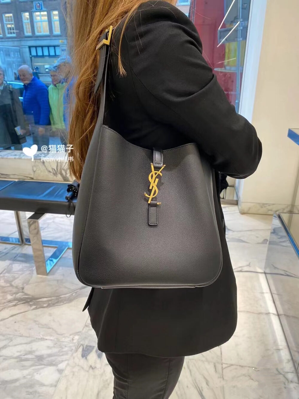 サンローラン(YSL) 人気 Le 5à7 バッグ 24×24×10cm