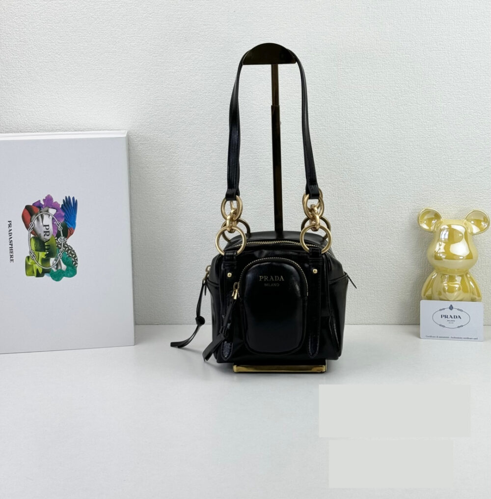 PRADA(プラダ) 肩掛け バッグ 15x15cm