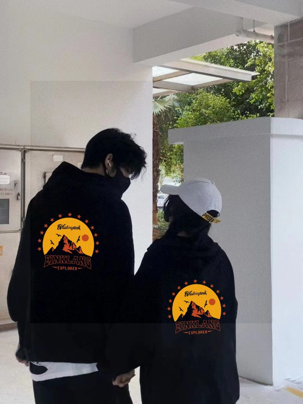 ノース フェイス(The North Face) パーカー グレー 男女兼用